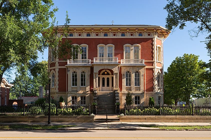 Exterior of the historic Reddick Mansion in Ottawa, Illinois. Image credit: Eddie J. Rodriquez / Shutterstock.com.